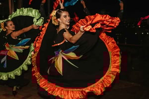 San José: Gastronomie von Costa Rica & Volkstanz