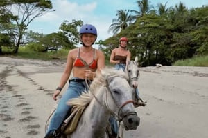 Santa Teresa: Guided Horseback Riding Jungle & Beach Tour