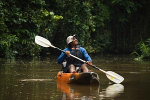 Tortuguero: Kajakabenteuer durch die Kanäle des Regenwaldes.