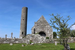 County Clare: Inis Cealtra Guided eBike Tour with Boat Trip
