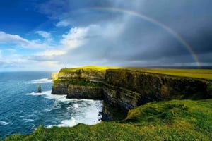 Galwaysta: 12:00 PM Opastettu Cliffs of Moher -kierros