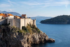 Dubrovnik: City Walls, Old Town Walking Tour & Adriatic View