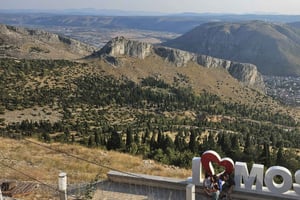 Excursión de un día de Dubrovnik a Mostar: Počitelj y cascada de Kravica