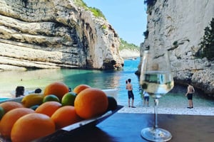 Из Хвара: Голубая пещера и 5 островов на лодке