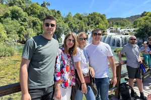 Depuis Makarska : Excursion d'une journée aux chutes de Krka et à Šibenik