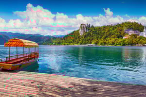 ポレッチ発：アルプスの宝石ブレッド湖