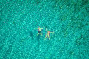 スプリット発：青の洞窟、フヴァル島、5つの島を巡るプライベートツアー