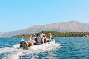 Korčulan saarten venekierros, snorklaus ja haaksirikko