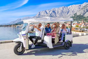 Makarska: Skywalk Tuk-Tuk Tour med biljett med köföreträde