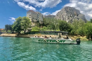 Omiš: passeio de barco de vidro de 2 horas pelo rio Cetina e visita ao Beer Garden
