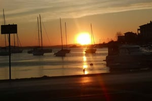 Romántica excursión al atardecer por Zadar con bebidas incluidas.