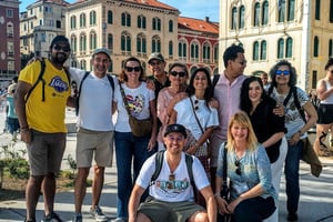 Time Walk Split; Spacer po historii i współczesnym życiu