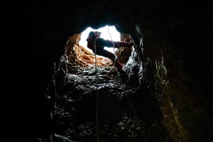 TUR I UNDERJORDEN UTAN KRAV PÅ ERFARENHET Abseil tour