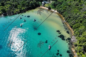 Задар: тур на катере по 3 островам с вином и снорклингом