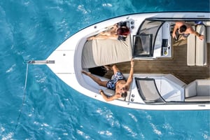 Zadar: wycieczka łodzią motorową z przewodnikiem, degustacją potraw, oliwy i wina