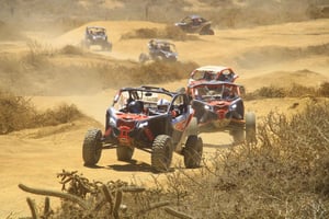 Playa y Desierto Premium RC UTV Tour en Cabo precio por persona