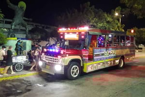 Chiva Rumbera Tour: Music, Party, and Fun in Santa Marta