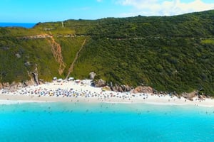 From Rio de Janeiro: Arraial do Cabo Boat Trip with Lunch