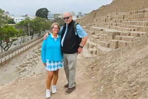 Lima: Miraflores Highlights Tour with Huaca Pucllana Lunch