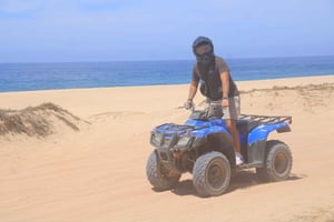 Los Cabos: excursión en cuatrimoto con transporte de ida y vuelta