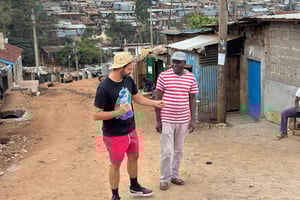 Nairobi: Explora la barriada de Kibera con guías locales