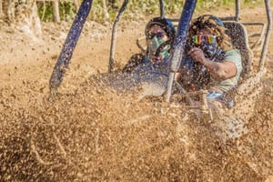 PUNTA CANA BUGGY SALVAJE ROMPE PISTA CON PROTECCIÓN EXTRAMAS