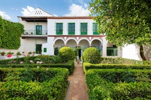 Sevilla: Ticket de entrada al Palacio Bucarelli