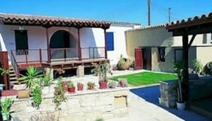 AVLI Traditional Holiday Houses