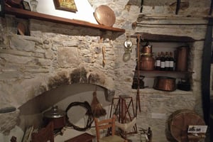 Commandaria zone wine villages: Winery tour with Lunch