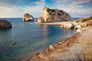 ИЗ ПАФОСА: город Лимассол и скала Афродиты