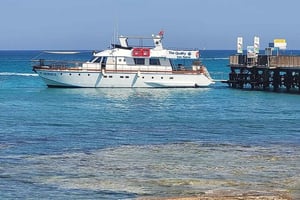 Larnaca: paseo en barco al atardecer