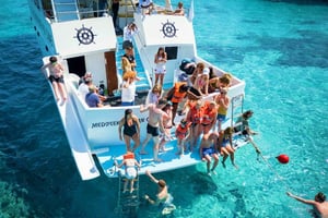 Limassol: Aphrodite Bäder & Blaue Lagune Bus & Bootstour Tagestour