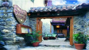 Linos Inn