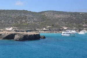 Paphos till Blå lagunen: BBQ-kryssning med all inclusive, rutschkana, buss