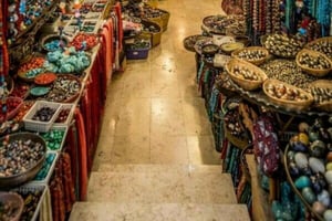Delhi: Heritage Shopping Tour with Artisan Workshops