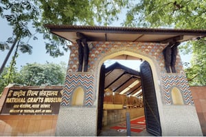 Delhi: National Crafts Museum Walking Tour