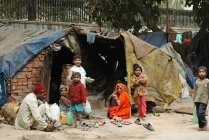 Delhi: zwiedzanie slumsów Starego Delhi metrem lub samochodem