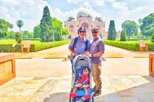 Delhi: Privétour van een halve dag met gids langs spirituele bezienswaardigheden per auto