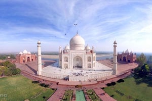 Delhi: Taj Mahal-tour op dezelfde dag met luxe auto en 5★ lunch