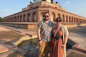 Delhi: Skip-the-Line Humayun's Tomb Tour with Transfers