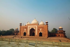 Deli: Taj Mahal e Agra em comboio expresso