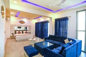 FabExpress F9 Noida Sector 27