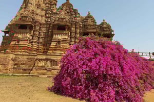 From Delhi: Agra and Khajuraho 3-Day Tour with Train Tickets