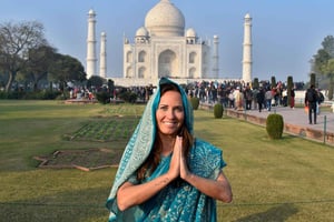 Fra Delhi lufthavn: Dagstur til Taj Mahal med valgfritt fort