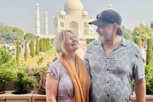 Z Delhi: nocna wycieczka samochodem do Taj Mahal z 5-gwiazdkowym hotelem