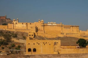 Von Delhi aus: Private Jaipur & Amber Fort geführte Tour mit dem Auto