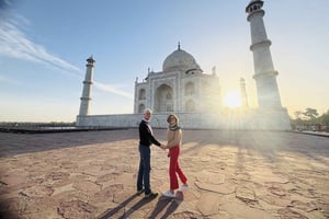 Från Delhi: Taj Mahal och Agra i soluppgången med 5-stjärnig måltid