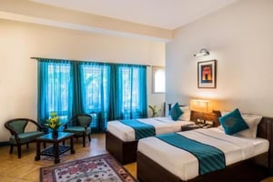 Hjemme@F37 Kailash Colony Metro