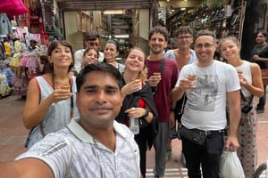 Neu-Delhi: Sanjay Colony Slum & Old Delhi Streetfood-Tour