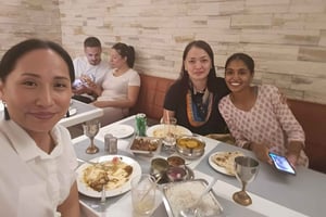 Nuova e Vecchia Delhi: tour privato di un giorno con guida donna